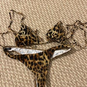 Disruptive youth cheetah print bikini